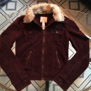 98%cotton 2% spandex Burgundy Aeropostale coat